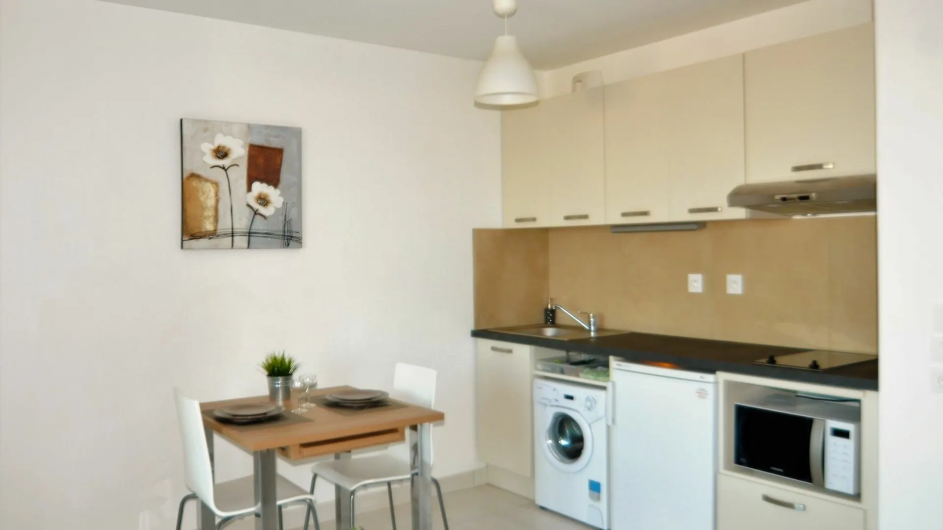 Apartment Allia Garden Juan-les-Pins France